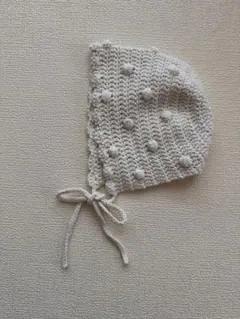 かぎ針編みベビーボンネット　ハンドメイド　3m-6m