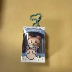 ちいかわ　チョコボックス　キーホルダー　古本屋　カニ