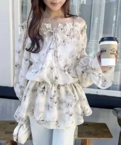 NICE CLAUP オフショルブラウス