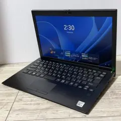 薄型ノートパソコン