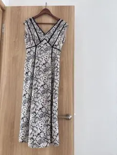 Herlipto Lace Trimmed Floral Dress サイズS