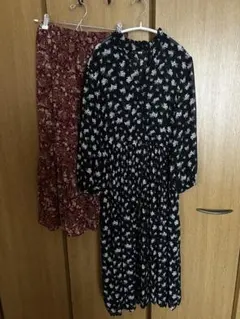 ユニクロ　UNIQLO 花柄ワンピース　ペイズリー柄スカート　２点セット