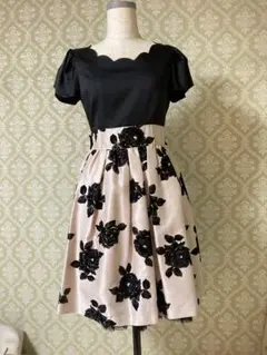 レストローズ　ワンピースドレス