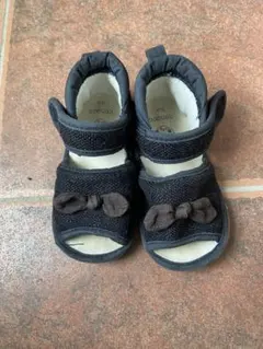 conoco サンダル 16.0 黒 リボン付き