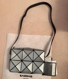 2026年最新】ISSEY MIYAKE レディース ショルダーバッグの人気アイテム