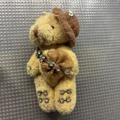 ハット付きクマのぬいぐるみ　キーホルダー　フィギュア