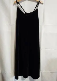 150 GU ジーユー 女の子 キャミワンピース ベロア 黒