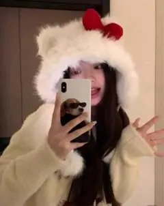 ホワイトファー付きフード帽子