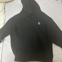 ニューヨーク・ヤンキース パーカー 黒
