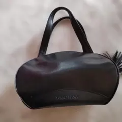 ブラック レザー ハンドバッグ タッセル付き YUKIKOHANAI 