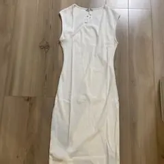 新品☆ZARAのノースリーブリブロングワンピース
