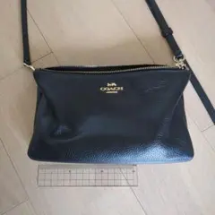 COACH ブラック ショルダーバッグ