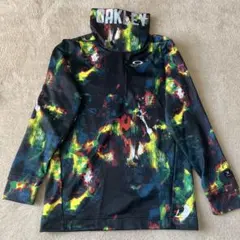オークリー　ハイネック　ゴルフウェア　裏起毛　メンズ　総柄