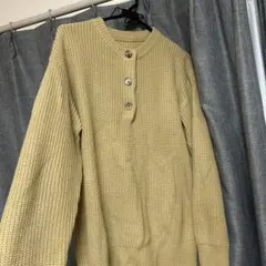 セーター　ボタン付き　L