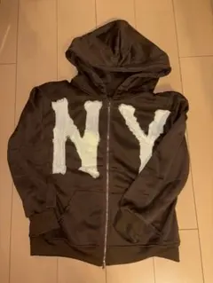 NYロゴ ブラウンパーカー フード付き