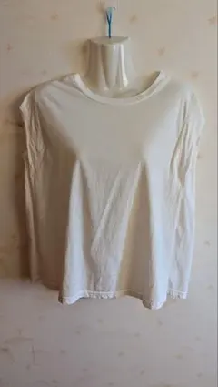 ホワイト ノースリーブ Tシャツ Mサイズ