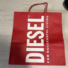 DIESEL ロゴ入り 赤 ショッピングバッグ