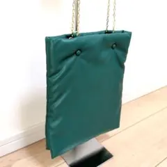 Item thumbnail for item 58c3b87c-cc44-46e5-98d9-1fb335c5501d