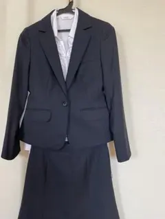 大学 入学式 スーツ