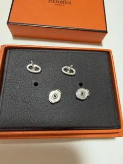 み*☆様 エルメス HERMES シェーヌダンクル シルバー ピアス完売品