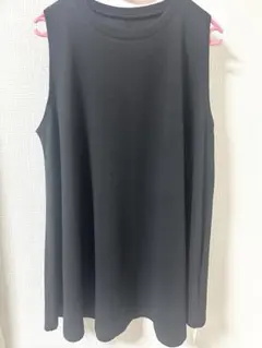 新品　coca エンボス加工 ノースリーブAラインチュニック Mサイズ 黒