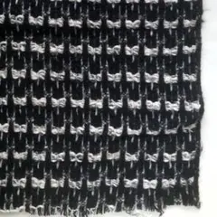 黒と白　 ニット生地 手編み風　約156×120cm