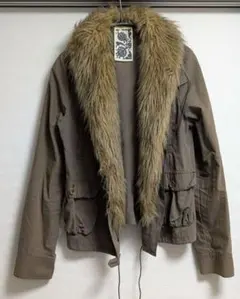 ファー付きジャケット（取り外し可）