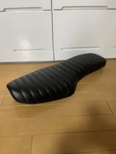 ハーレー スポーツスター コブラシート タックロール 03 美品 | Mercari
