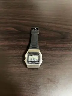 CASIO F-91W デジタル腕時計　チープカシオ
