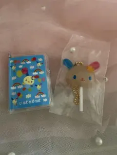 サンリオ カラフルキャンディチャーム & トレーディングシールブックキーホルダー