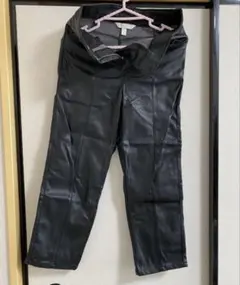 H&M フェイクレザーパンツ 블랙