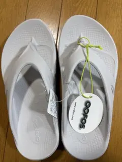 新品未使用OOFOS OOyea 厚底リカバリーサンダル CHALK M5/W7 - メルカリ