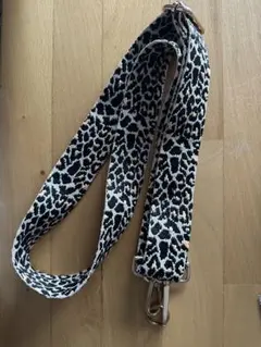 ヒョウ柄調整可能ストラップ