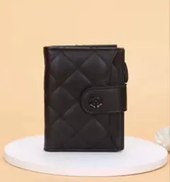 ブラック キルティング 二つ折り財布
