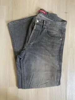 Supreme Distressed Loose FitSelvedgeJeanのサムネイル