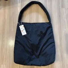 新品タグ付き！スリーコインズ 撥水加工トートバッグ ブラックのサムネイル