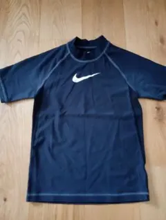 Nike ラッシュガード XS 黒