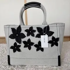 美品】近沢レース×スワニー 4輪ストッパー キャリーバッグ 刺繍 花柄