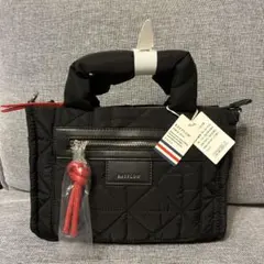 お値下げ【タグ付き新品】ベイフロー　キルトパッファースクエアショルダー ブラック