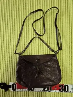 ブラウン フリンジ付き ショルダーバッグ