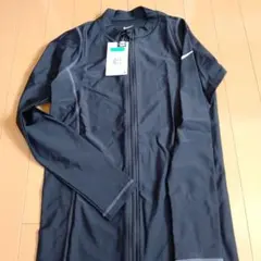新品　ナイキ　ラッシュガード　170サイズ　UVカット仕様