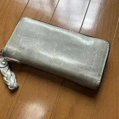 最終値下げ！希少！限定色！美品！Ryu クーズー 長財布 ホワイトのサムネイル