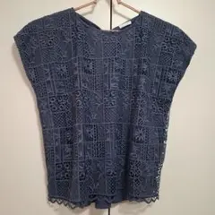 レディース　ネイビー レース編み フレンチスリーブトップス　Ｌサイズ