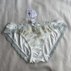 新品　タグ付　未使用　risa magli リサマリ　ショーツ　パンツのサムネイル