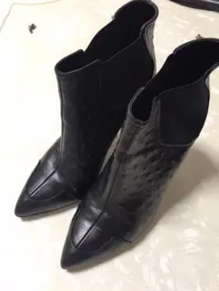 最終お値下げ　ジャストカヴァリ　黒　ショートブーツ