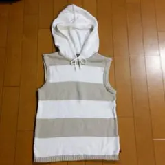 ニットパーカーのサムネイル