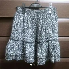 ★値引き★earth music&ecology花柄スカート