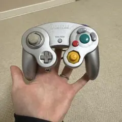 ゲームキューブコントローラー シルバー