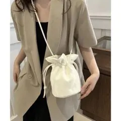 新品 ミニ ショルダー 巾着 バッグ アイボリー ホワイト