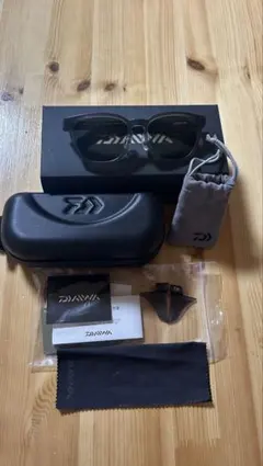 DAIWA TLX017 TALEXレンズ イーズグリーン 偏光サングラス - メルカリ